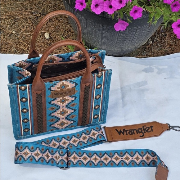 Wrangler Women's Aztec Blue and Brown Tote - Picture 1 of 14